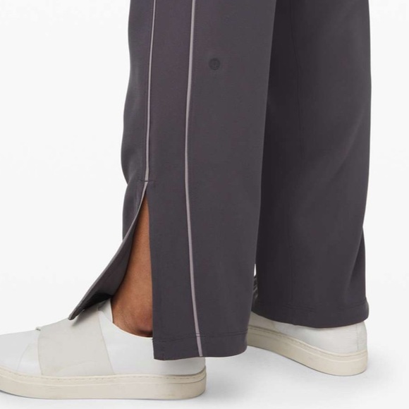 Lululemon On the Right Track Pant EUC Size 4 - Picture 5 of 8